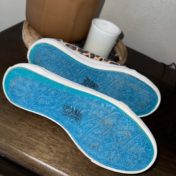 Leopard Print Women's Sneakers blowfish 7.5 - Picture 3 of 3